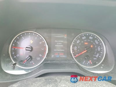 Zdjęcie 9 z 13 samochodu: 2019 TOYOTA RAV4 LE VIN:JTMF1RFV4KD502178 - miniatura