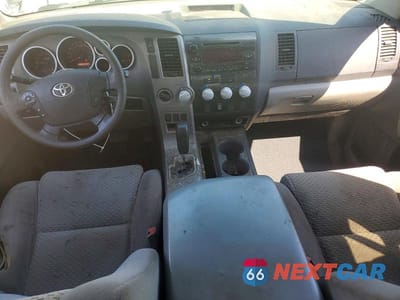 Zdjęcie 8 z 12 samochodu: 2013 TOYOTA TUNDRA GRADE VIN:5TFUY5F18DX281128 - miniatura
