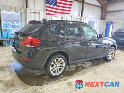 Trzecie zdjęcie samochodu z tyłu: 2015 BMW X1 XDRIVE28I VIN:WBAVL1C56FVY33126 - miniatura