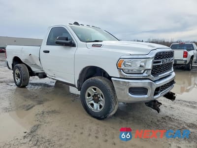Czwarte zdjęcie samochodu z boku: 2019 RAM 2500 TRADESMAN VIN:3C6MR5AJ6KG616299 - miniatura