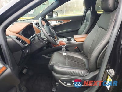 Zdjęcie 7 z 12 samochodu: 2020 LINCOLN NAUTILUS BLACK LABEL VIN:2LMPJ9JP4LBL11431 - miniatura