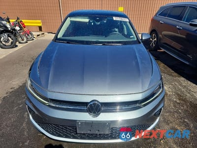 Piąte zdjęcie samochodu w środku: 2025 VOLKSWAGEN JETTA SE VIN:3VW7X7BU4SM072285 - miniatura