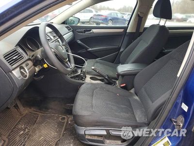 Zdjęcie 7 z 12 samochodu: 2017 VOLKSWAGEN PASSAT S VIN:1VWAT7A30HC056878 - miniatura