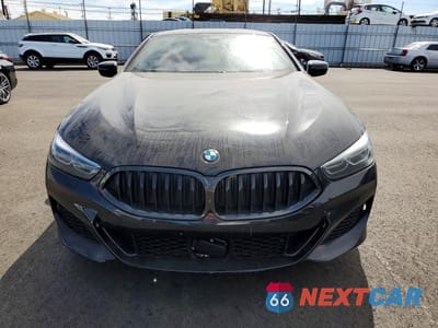 Piąte zdjęcie samochodu w środku: 2022 BMW M850XI VIN:WBABC4C06NCH71538 - miniatura