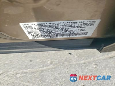 Zdjęcie 13 z 13 samochodu: 2006 HONDA PILOT EX VIN:5FNYF18576B009361 - miniatura