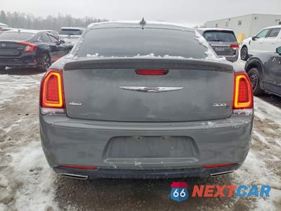 Zdjęcie 6 z 11 samochodu: 2019 CHRYSLER 300 S VIN:2C3CCAGG6KH665534 - miniatura