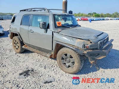 Czwarte zdjęcie samochodu z boku: 2007 TOYOTA FJ CRUISER BASE VIN:JTEBU11F570087681 - miniatura