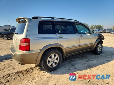 Trzecie zdjęcie samochodu z tyłu: 2001 TOYOTA HIGHLANDER BASE VIN:JTEGF21A410026419 - miniatura