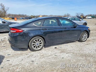 Trzecie zdjęcie samochodu z tyłu: 2017 FORD FUSION SE HYBRID VIN:3FA6P0LU0HR117132 - miniatura
