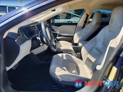 Zdjęcie 7 z 12 samochodu: 2015 TESLA MODEL S 60 VIN:5YJSA1S1XFF080564 - miniatura