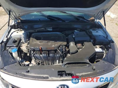 Zdjęcie 11 z 12 samochodu: 2018 KIA OPTIMA LX VIN:5XXGT4L3XJG229000 - miniatura