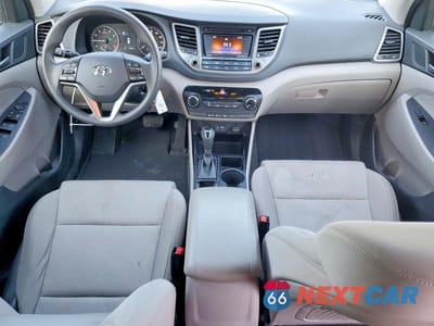 Zdjęcie 8 z 12 samochodu: 2016 HYUNDAI TUCSON SE VIN:KM8J3CA44GU114872 - miniatura
