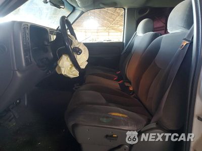 Zdjęcie 7 z 13 samochodu: 2005 GMC NEW SIERRA K1500 VIN:2GTEK13T651228706 - miniatura