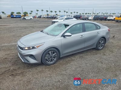 2024 KIA FORTE LXS 3KPF24AD4RE720208 - główne zdjęcie licytacji z USA - miniatura