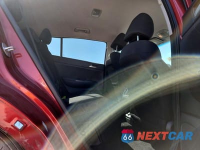 Zdjęcie 10 z 12 samochodu: 2020 KIA SPORTAGE LX VIN:KNDPM3AC3L7814345 - miniatura