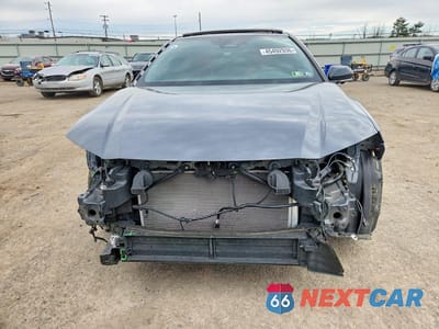 Piąte zdjęcie samochodu w środku: 2025 TOYOTA CAMRY XSE VIN:4T1DBADK4SU000961 - miniatura