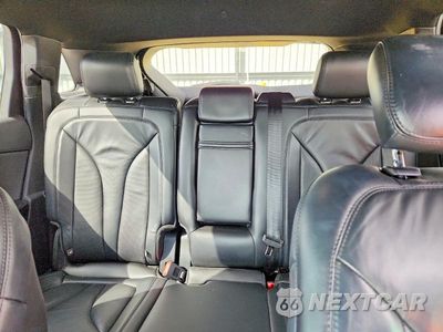 Zdjęcie 10 z 13 samochodu: 2019 LINCOLN NAUTILUS SELECT VIN:2LMPJ6K91KBL58932 - miniatura