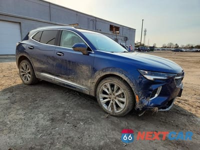 Czwarte zdjęcie samochodu z boku: 2023 BUICK ENVISION AVENIR VIN:LRBFZSR42PD073096 - miniatura