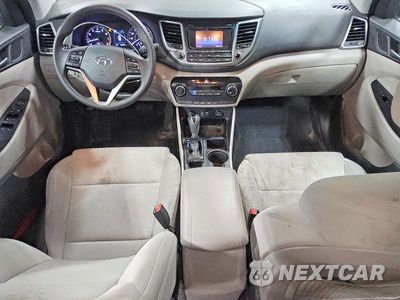 Zdjęcie 8 z 13 samochodu: 2017 HYUNDAI TUCSON SE VIN:KM8J3CA44HU540305 - miniatura