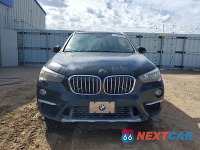Piąte zdjęcie samochodu w środku: 2018 BMW X1 SDRIVE28I VIN:WBXHU7C38J5H40833 - miniatura
