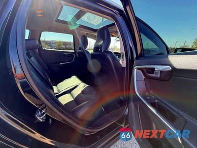 Zdjęcie 6 z 10 samochodu: 2015 VOLVO XC60 T5 PLATINUM VIN:YV440MDM7F2741231 - miniatura