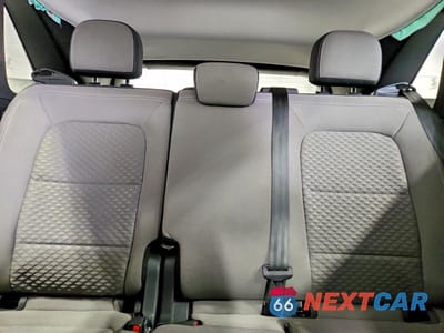 Zdjęcie 10 z 12 samochodu: 2022 FORD ESCAPE SE VIN:1FMCU9G64NUA60570 - miniatura