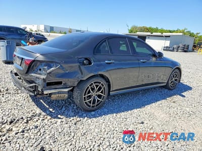 Trzecie zdjęcie samochodu z tyłu: 2022 MERCEDES-BENZ E 350 VIN:W1KZF8DB9NB064376 - miniatura