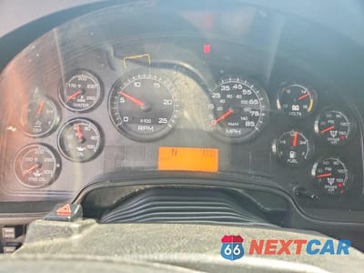 Zdjęcie 8 z 10 samochodu: 2016 INTERNATIONAL PROSTAR VIN:3HSDJAPR9GN153641 - miniatura