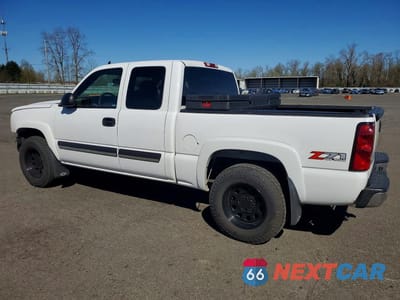 Drugie zdjęcie samochodu z przodu: 2006 CHEVROLET SILVERADO K1500 VIN:1GCEK19T56Z247098 - miniatura