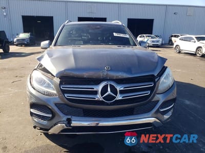 Piąte zdjęcie samochodu w środku: 2018 MERCEDES-BENZ GLE 350 VIN:4JGDA5JB6JB174037 - miniatura