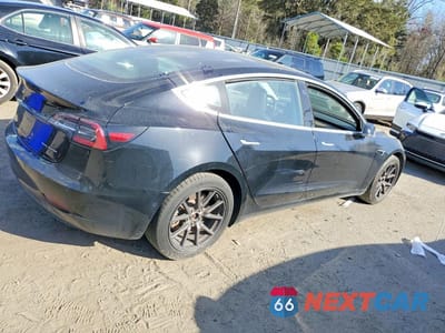 Trzecie zdjęcie samochodu z tyłu: 2018 TESLA MODEL 3 VIN:5YJ3E1EBXJF181996 - miniatura