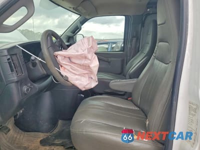 Zdjęcie 7 z 13 samochodu: 2017 CHEVROLET CHEVY EXPR VIN:1GCWGAFFXH1234109 - miniatura