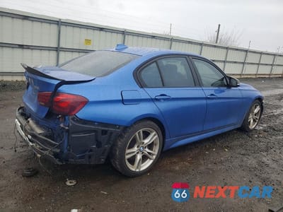 Trzecie zdjęcie samochodu z tyłu: 2013 BMW 335 XI VIN:WBA3B9C59DF587009 - miniatura