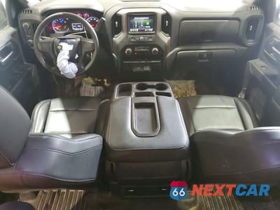 Zdjęcie 8 z 12 samochodu: 2019 CHEVROLET SILVERADO K1500 VIN:3GCUYAEF3KG152107 - miniatura