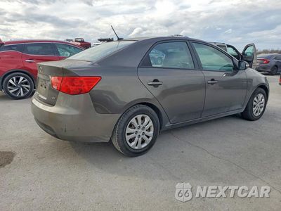 Trzecie zdjęcie samochodu z tyłu: 2010 KIA FORTE EX VIN:KNAFU4A26A5184285 - miniatura