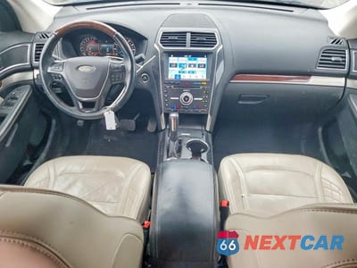 Zdjęcie 8 z 13 samochodu: 2018 FORD EXPLORER PLATINUM VIN:1FM5K8HT4JGA61871 - miniatura