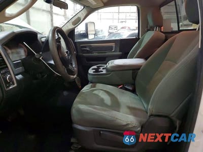 Zdjęcie 7 z 11 samochodu: 2016 RAM 2500 ST VIN:3C6MR5AJ0GG125895 - miniatura