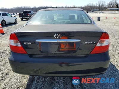 Zdjęcie 6 z 11 samochodu: 2004 TOYOTA CAMRY LE VIN:4T1BE32KX4U359117 - miniatura