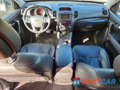 Zdjęcie 8 z 12 samochodu: 2012 KIA SORENTO SX VIN:5XYKWDA21CG244253 - miniatura