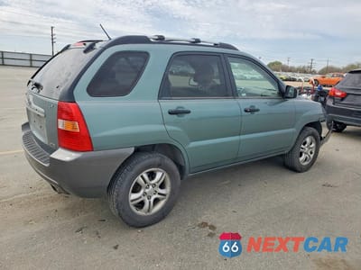 Trzecie zdjęcie samochodu z tyłu: 2008 KIA SPORTAGE VIN:KNDJE723887485111 - miniatura