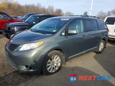 2013 TOYOTA SIENNA LE 7-PASSENGER 5TDJK3DC2DS060224 - główne zdjęcie licytacji z USA - miniatura