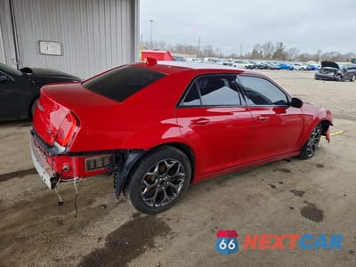 Trzecie zdjęcie samochodu z tyłu: 2016 CHRYSLER 300 S VIN:2C3CCAGG2GH152451 - miniatura