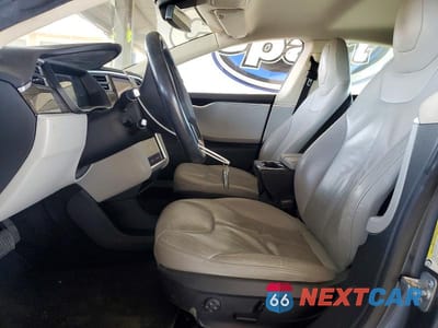 Zdjęcie 7 z 11 samochodu: 2014 TESLA MODEL S VIN:5YJSA1H17EFP61285 - miniatura