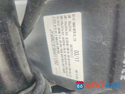 Zdjęcie 9 z 10 samochodu: 2011 YAMAHA YZFR1 VIN:JYARN23E9BA011292 - miniatura