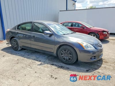 Czwarte zdjęcie samochodu z boku: 2011 NISSAN ALTIMA 2.5 VIN:1N4AL2AP2BC170855 - miniatura