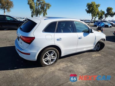 Trzecie zdjęcie samochodu z tyłu: 2016 AUDI Q5 PREMIUM PLUS VIN:WA1L2AFP9GA101067 - miniatura