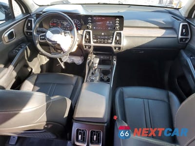 Zdjęcie 8 z 15 samochodu: 2021 KIA SORENTO EX VIN:5XYRH4LFXMG036933 - miniatura