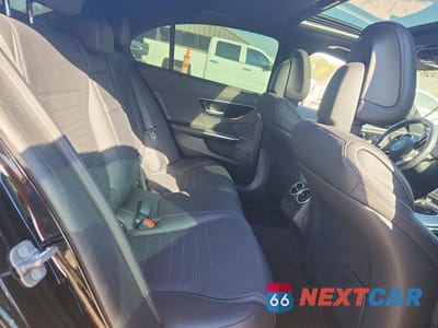 Zdjęcie 10 z 11 samochodu: 2024 MERCEDES-BENZ C 300 VIN:W1KAF4GB0RR228998 - miniatura