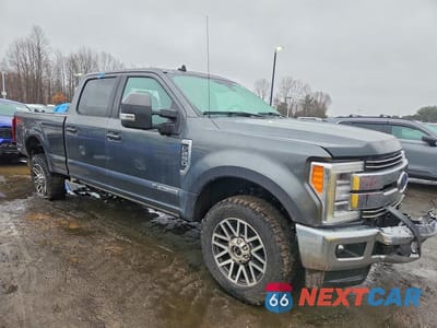 Czwarte zdjęcie samochodu z boku: 2019 FORD F250 SUPER DUTY VIN:1FT7W2BT2KEG76214 - miniatura