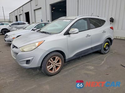 2010 HYUNDAI TUCSON GLS KM8JU3AC4AU034435 - główne zdjęcie licytacji z USA - miniatura